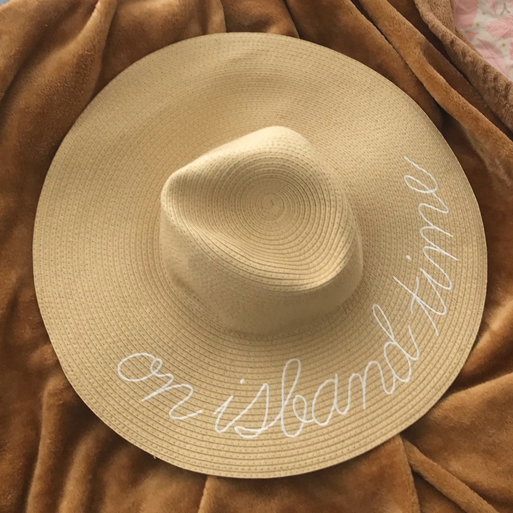 Wide brim summer beach hat